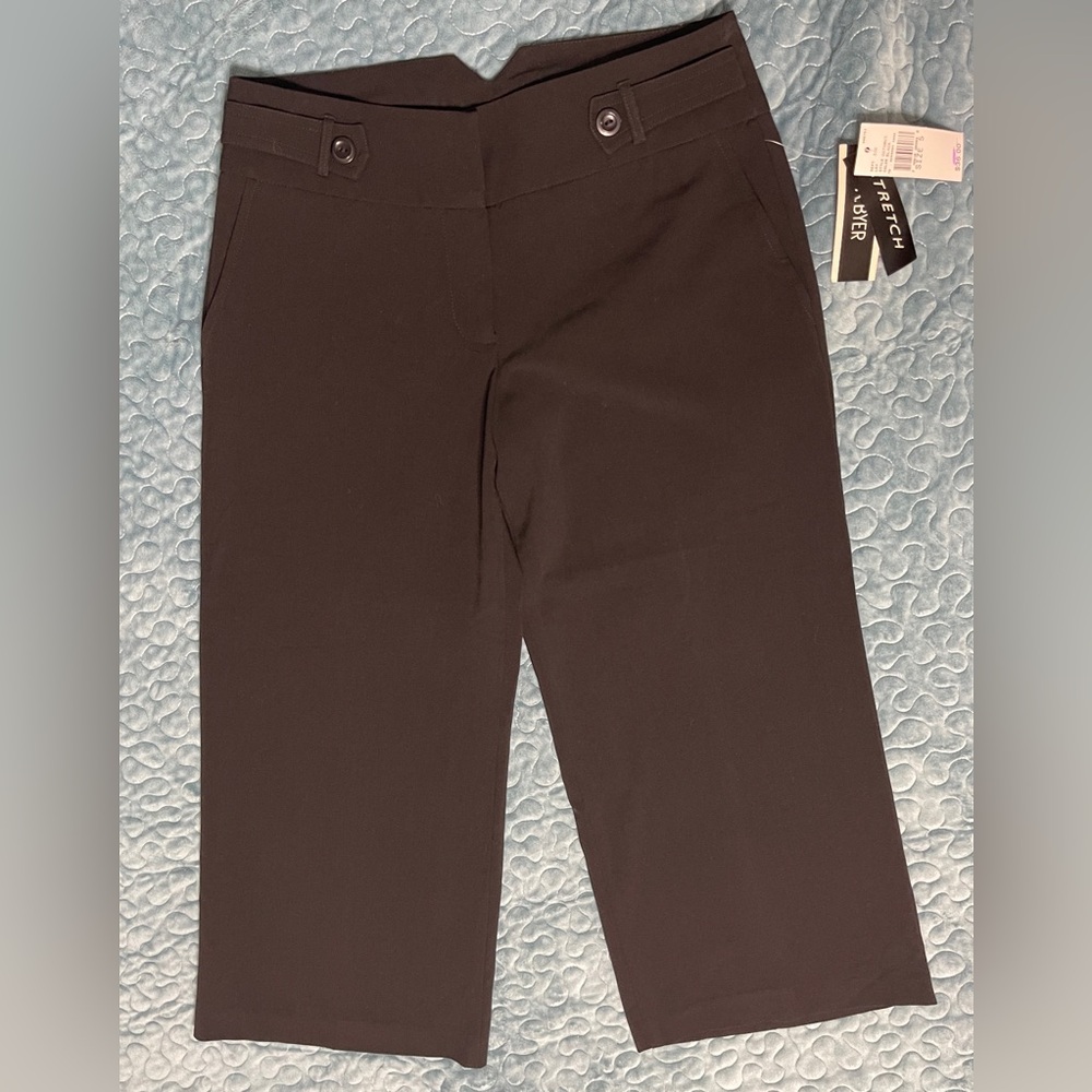 A Byer Capri Crop NWT Juniors Size 5 Pants Black Mid Rise 4 Pocket